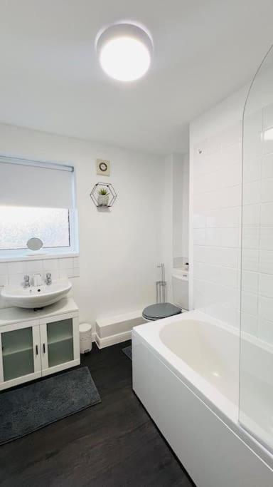 New Fully Furnished Cosy Home Balderton Eksteriør bilde
